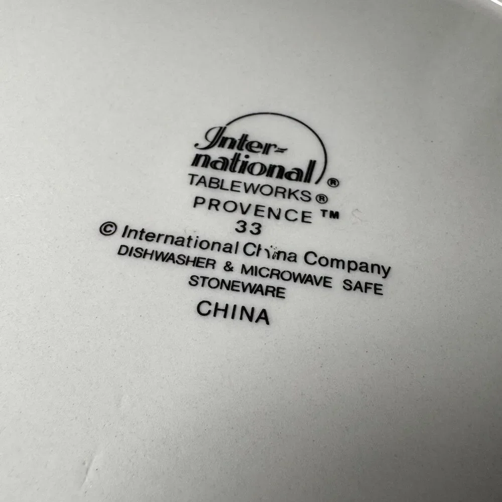 International Tableworks Provence Rooster Dinner Plates 11